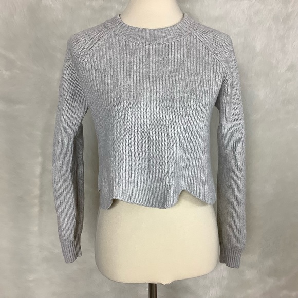 Wilfred Sweaters - Aritzia Wilfred Gray Cropped Ribbed Scalloped Hem Merino Wool Sardou Sweater